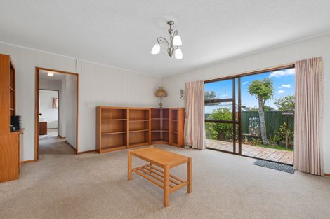 Photo of property in 2/208 Centreway Road, Orewa, 0931