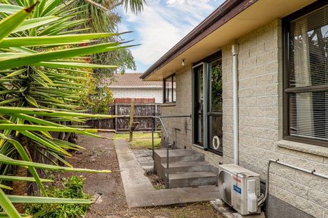 Photo of property in 2/77 Glenmore Avenue, Casebrook, Christchurch, 8051