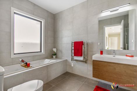 Photo of property in 22 Rauaruhe Road, Karaka, Papakura, 2113