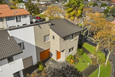 Photo of property in 1 Butia Avenue, Henderson, Auckland, 0612