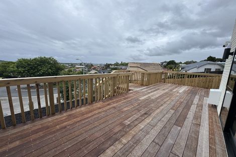 Photo of property in 42 Manu Place, Pinehill, Auckland, 0632