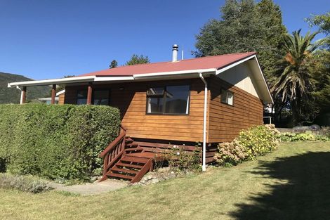 Photo of property in 17 Inglis Street, Havelock, 7100