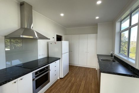 Photo of property in 7 Ovenden Street, Owaka, 9535