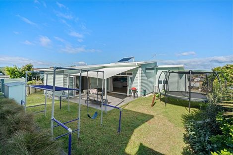 Photo of property in 32a Ohuirehe Road, Coastlands, Whakatane, 3120