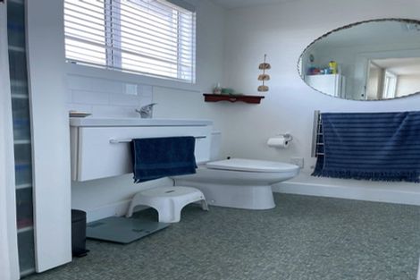 Photo of property in 56 Marine Parade, North New Brighton, Christchurch, 8083