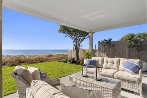 Photo of property in 85 Karewa Parade, Papamoa Beach, Papamoa, 3118