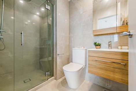 Photo of property in 106/9 Madeira Lane, Grafton, Auckland, 1023