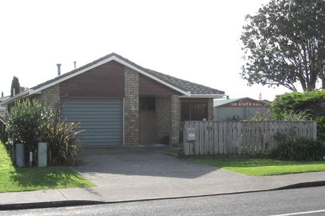 Photo of property in 11 Weka Road, Raumati Beach, Paraparaumu, 5032