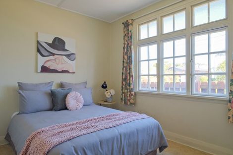 Photo of property in 19 Mornington Road, Balaclava, Dunedin, 9011