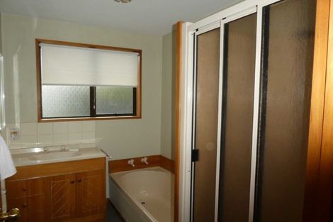 Photo of property in 2/32 Hanrahan Street, Upper Riccarton, Christchurch, 8041