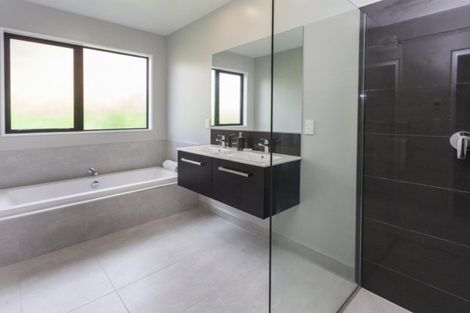 Photo of property in 35 Mcdougall Avenue, St Albans, Christchurch, 8014