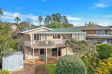 Photo of property in 8 Princess Maria Place, Massey, Auckland, 0614