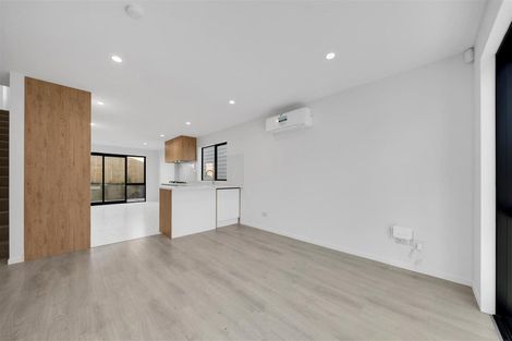 Photo of property in 45c Portadown Avenue, Pakuranga Heights, Auckland, 2010