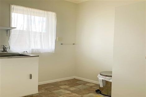 Photo of property in 1/32 Matuhi Rise, Henderson, Auckland, 0612