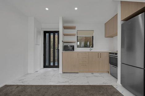 Photo of property in 5/137 View Road, Sunnyvale, Auckland, 0612