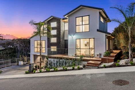 Photo of property in 82 Laurel Oak Drive, Schnapper Rock, Auckland, 0632