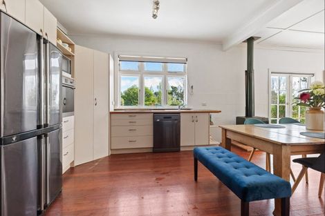 Photo of property in 121 North Manakau Road, Manakau, 5573