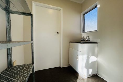 Photo of property in 15 Lyford Crescent, Sunnynook, Auckland, 0620