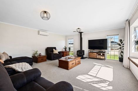 Photo of property in 501 Richmond Road, Lepperton, New Plymouth, 4373