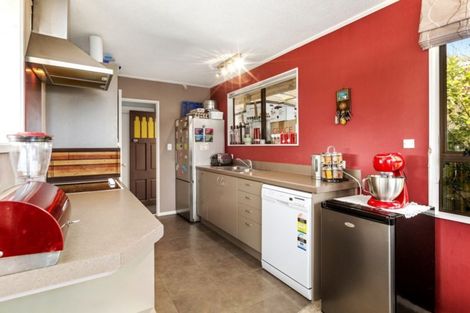 Photo of property in 45 Kingsley Street, Stokes Valley, Lower Hutt, 5019
