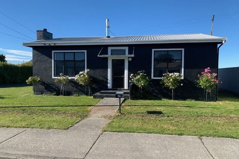 Photo of property in 16 Douglas Street, Balclutha, 9230