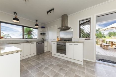 Photo of property in 93 James Mackie Road, Helensville, 0875