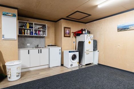 Photo of property in 5 Ella Lane, Green Island, Dunedin, 9018