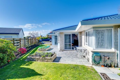 Photo of property in 27 Whiting Crescent, Greenmeadows, Napier, 4112