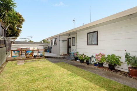 Photo of property in 14b Pokapu Place, Bethlehem, Tauranga, 3110