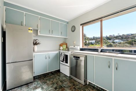 Photo of property in 3a Southern Cross Crescent, Island Bay, Wellington, 6023