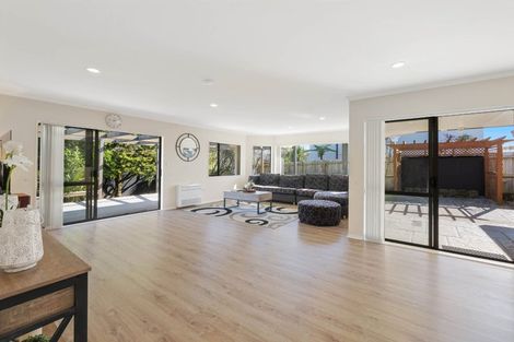 Photo of property in 18 Brittany Drive, Henderson, Auckland, 0612