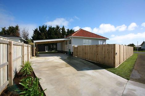 Photo of property in 16 Makere Street, Waitara, 4320