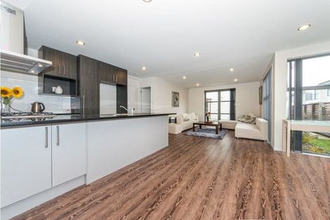 Photo of property in 200 Porchester Road, Takanini, 2112