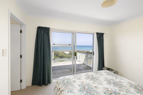 Photo of property in 9 Mangatoetoe Grove, Cape Palliser, Pirinoa, 5772