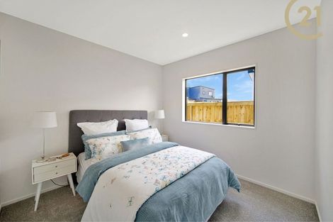 Photo of property in 32 Ahunga Road, Karaka, Papakura, 2113