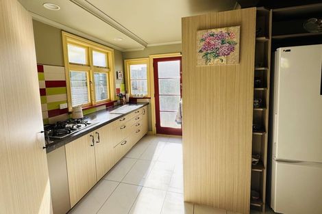 Photo of property in 50 Tees Street, South Hill, Oamaru, 9400