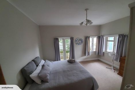 Photo of property in 56 Freyberg Street, Lyall Bay, Wellington, 6022