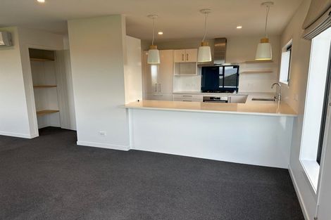 Photo of property in 34 Epic Way, Newlands, Wellington, 6037