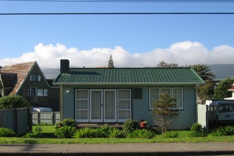 Photo of property in 40 Field Way, Waikanae Beach, Waikanae, 5036