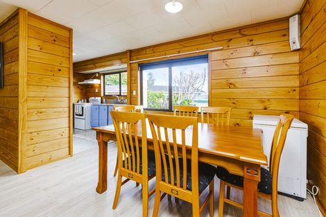 Photo of property in 2/4 Bunnythorpe Road, Papakura, 2110