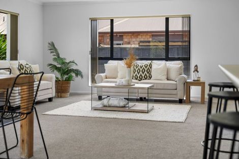 Photo of property in 19 Putaka Place, Papamoa Beach, Papamoa, 3118