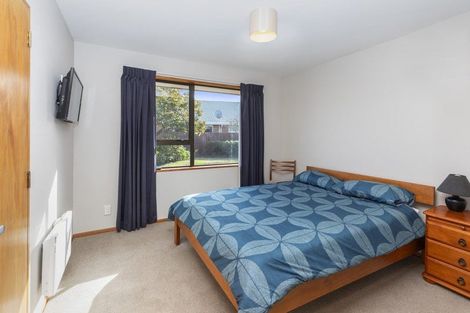 Photo of property in 8 Orlando Crescent, Waimairi Beach, Christchurch, 8083