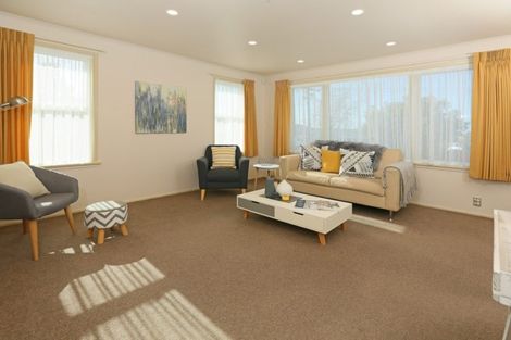 Photo of property in 212 Glengarry Road, Glen Eden, Auckland, 0602