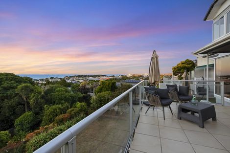 Photo of property in 374 Devon Street West, Lynmouth, New Plymouth, 4310