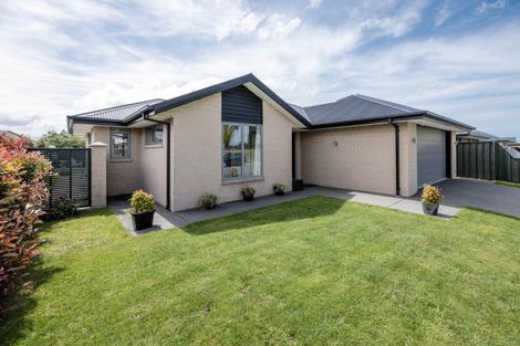 Photo of property in 50 Hakatere Road, Pegasus, 7612