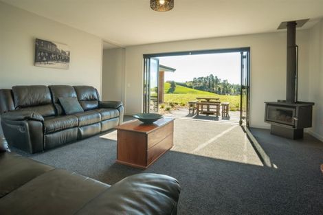 Photo of property in 30 Westmere Drive, Tasman, Upper Moutere, 7173