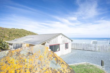 Photo of property in 1 Rope Crescent, Te Kopuru, Dargaville, 0371