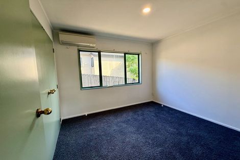Photo of property in 81a Golf Road, New Lynn, Auckland, 0600
