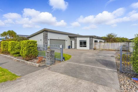 Photo of property in 48 Kotuku Drive, Paraparaumu Beach, Paraparaumu, 5032