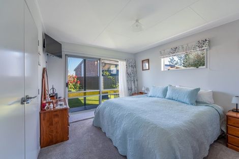 Photo of property in 22 Glamorgan Avenue, Tamatea, Napier, 4112